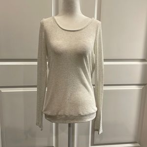 Lightweight sweater w back detail